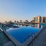 The Point Studio In Infinity Spa&Pools Resort - Parking