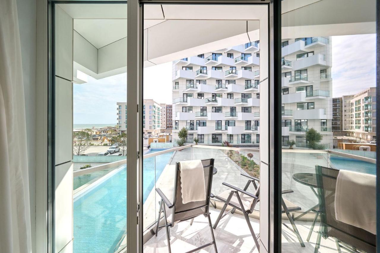 The Point In Infinity Spa&pools - Parking Apartment Mamaia