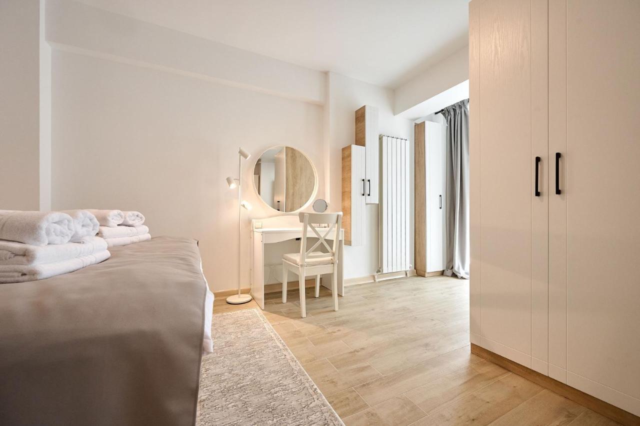 The Point In Infinity Spa&pools - Parking Apartment Mamaia
